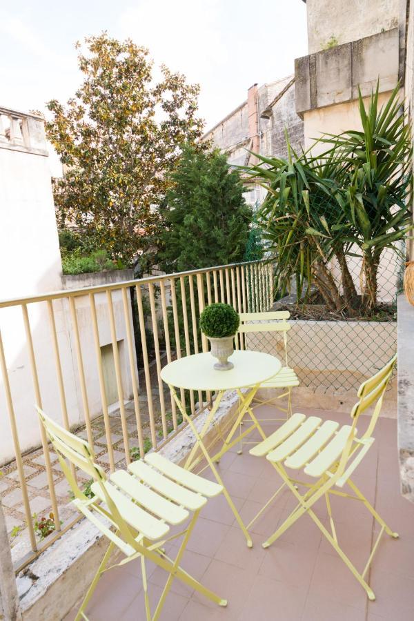Le Palais Du Chene Noir - Hypercentre - Calme - Wifi Gratuit Apartment Avignon Exterior photo